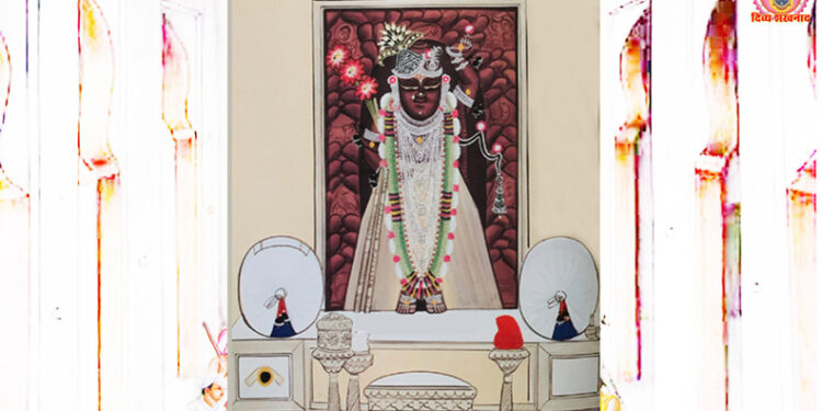 श्रीनाथजी के आज शरबती शरबती पिछोड़ा पर टिपारा श्रृंगार के दर्शन