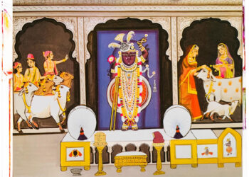 श्रीनाथजी में आज वत्स द्वादशी, गोल काछनी का श्रृंगार