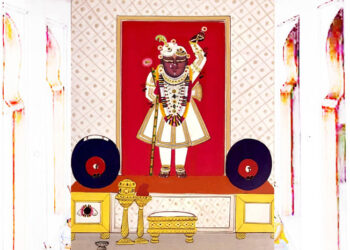 श्रीनाथजी में आज से घर के आपश्री (तिलकायत) के श्रृंगार आरम्भ