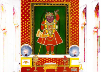 श्रीनाथजी के आज घेरदार पर कतरा चन्द्रिका का श्रृंगार