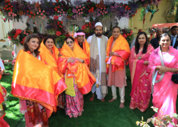 अंबानी परिवार ने अरोगाया प्रभु को छप्पन भोग