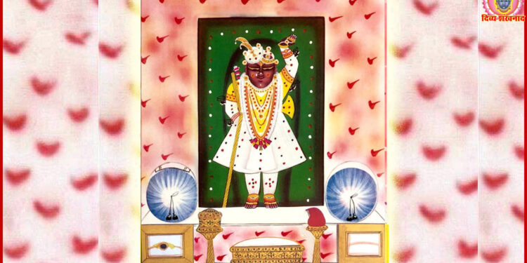 श्रीनाथजी के आज चंदन की चोली के श्रृंगार में दर्शन