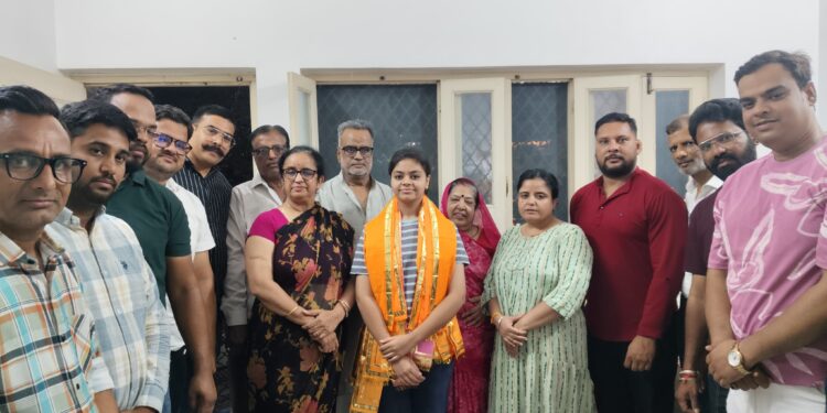 10वीं बोर्ड में जिले में प्रथम आने पर वैष्णवी का नाथद्वारा भाजपा द्वारा सम्मान