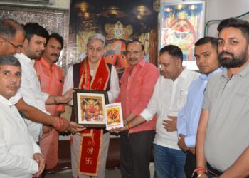 मुख्य सचिव का सालासर दौरा, सालासर बालाजी मंदिर में किए दर्शन