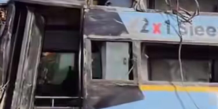 राजसमंद में स्लीपर बस पलटने से 3 की मौत,15 से अधिक घायल