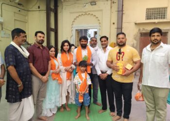 अंतर्राष्ट्रीय पहलवान योगेश्वर दत्त परिवार सहित पहुंचे नाथद्वारा