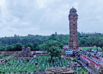 अंतर्राष्ट्रीय योग दिवस पर चित्तौड़गढ़ दुर्ग पर आयोजित हुआ जिला स्तरीय समारोह