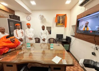 केंद्रीय राज्यमंत्री बघेल ने किए श्रीनाथजी के दर्शन