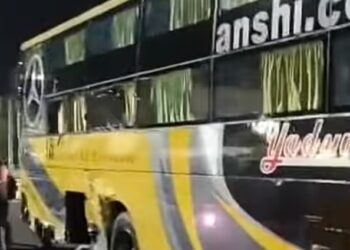 राजसमंद : ट्रावेल्स बस को ज्वलनशील पदार्थ से भरे टेंकर ने मारी टक्कर