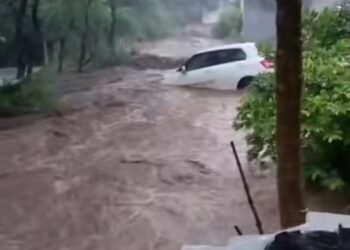 मेवाड़ में भारी बारिश, बाघेरी पर तीन फुट की चादर , मचीन्द में गाड़ियाँ बही