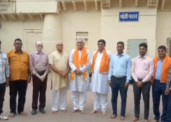 किसान आयोग अध्यक्ष चौधरी पहुँचे नाथद्वारा, ग्वाल की झांकी के किए दर्शन