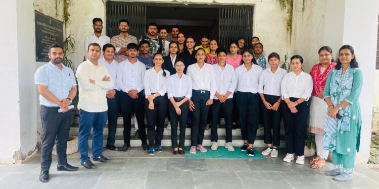 अंतर्राष्ट्रीय न्याय दिवस पर हुई विभिन्न प्रतियोगिताए