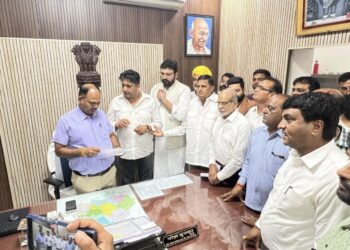 स्मार्ट मीटर लगाने के विरोध सहित जनहीत मुद्दों पर कांग्रेस ने  कल्टेक्टर को दिया ज्ञापन