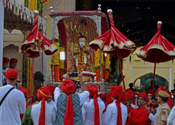 शान से निकली तीज माता की सवारी, भव्य शोभायात्रा ने सभी को किया आकर्षित