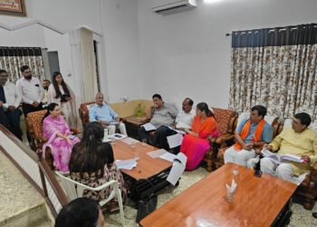 उप मुख्यमंत्री दिया कुमारी ने जाना योजनाओं और बजट घोषणाओं का धरातलीय हाल, जिले के सभी विधायकगण रहे मौजूद