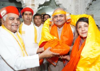 CBDT अध्यक्ष रवि अग्रवाल ने किए श्रीनाथ जी के दर्शन