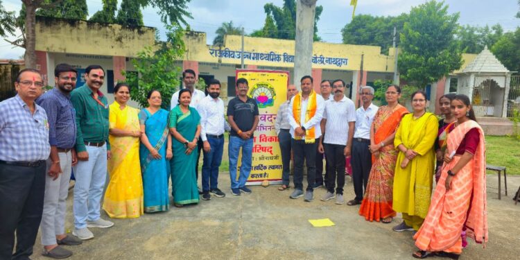 शिक्षक दिवस के अवसर पर भारत विकास परिषद् द्वारा कुचोली में गुरु वंदन छात्र अभिनंदन कार्यक्रम का आयोजन