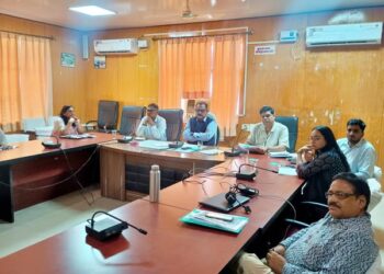 संपर्क पर दर्ज सभी प्रकरण करें निस्तारित, विविध योजनाओं का हो प्रभावी क्रियान्वयन : कलक्टर