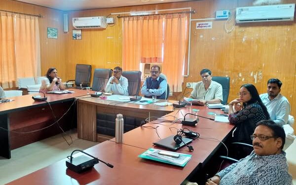 संपर्क पर दर्ज सभी प्रकरण करें निस्तारित, विविध योजनाओं का हो प्रभावी क्रियान्वयन : कलक्टर