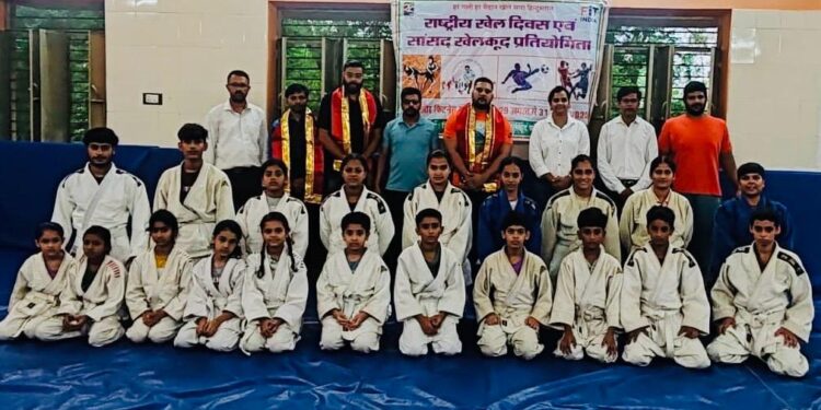 राष्ट्रीय खेल दिवस प्रतियोगिता के तहत नाथद्वारा में जूडो प्रतियोगिता आयोजित