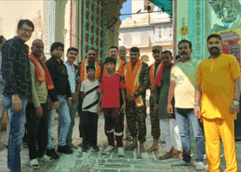 भारतीय सेवा के जवानों ने श्रीनाथ जी की ग्वाल झाँकी के किए दर्शन किए