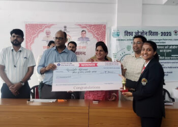 सीबीए की दिव्यांशी जिले में तृतीय