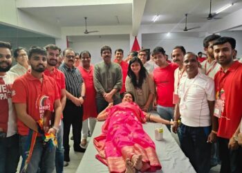 सेवा पखवाड़ा: विशाल रक्तदान शिविर में हुआ 200 यूनिट रक्तदान