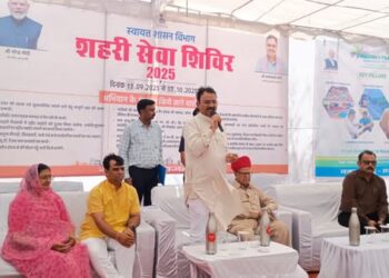 राजसमन्द : उप मुख्यमंत्री बैरवा ने नगर परिषद में आयोजित शहरी सेवा शिविर का किया अवलोकन