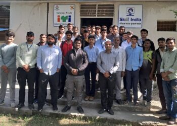 आईटीआई के 28 विद्यार्थियों का जीनस पॉवर इन्फ्रास्ट्रक्चर्स लिमिटेड में चयन